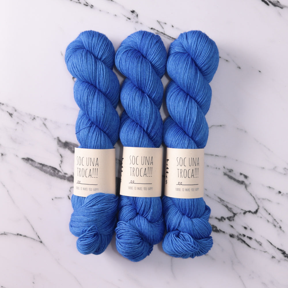 Shocking blue